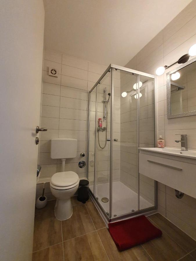City Apartment, 27 Qm, 2 Personen, High Sp Wlan Paderborn Eksteriør billede